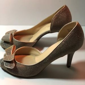 Kelly& Katie Gold/silver sparkle dress shoe - bow